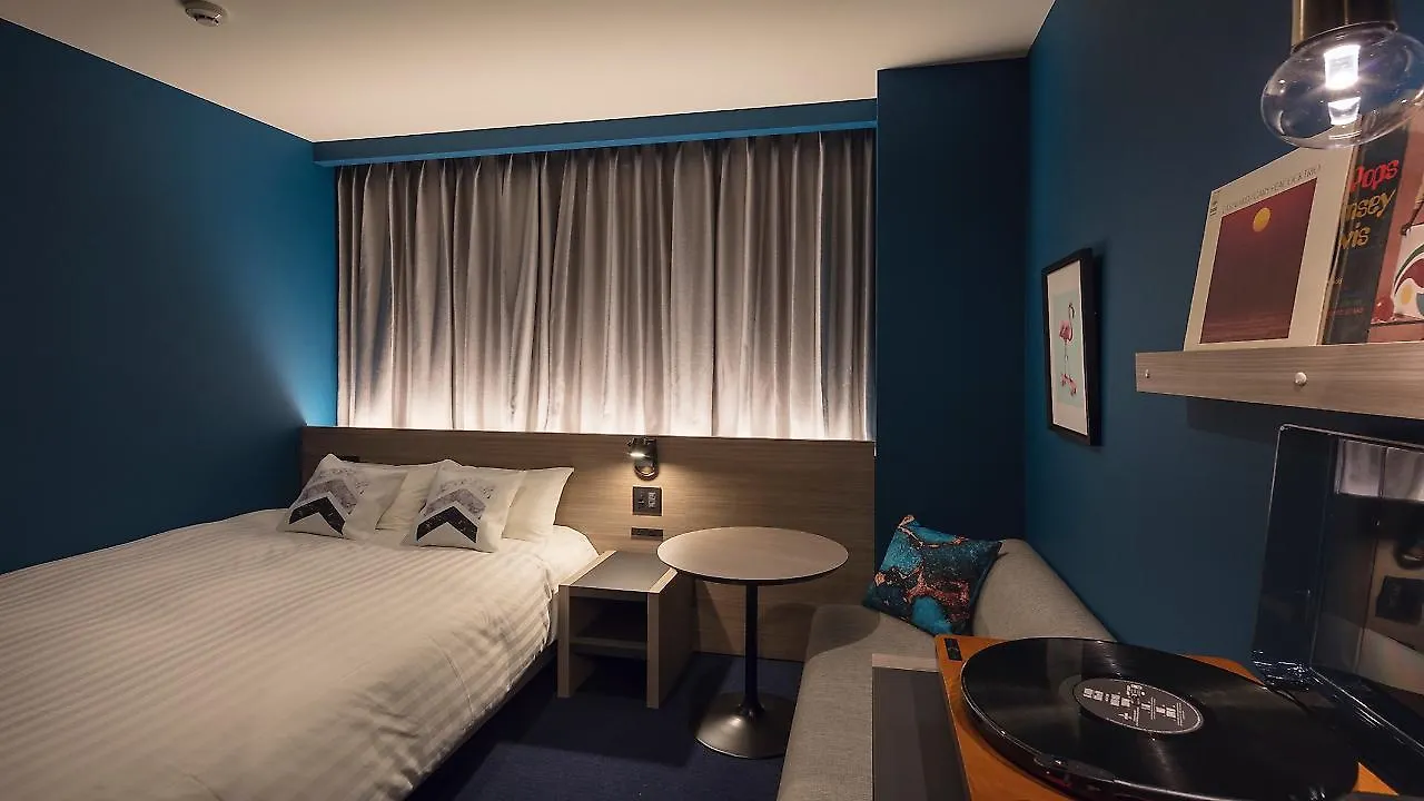Hotel She, Osaka