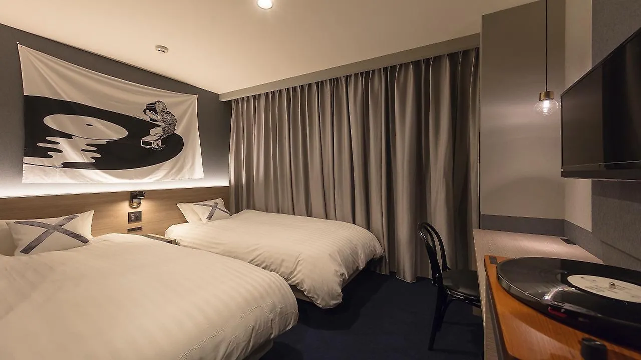 Hotel She, Osaka