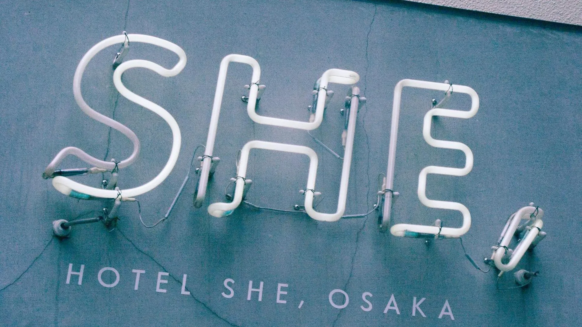 Hotel She, Osaka