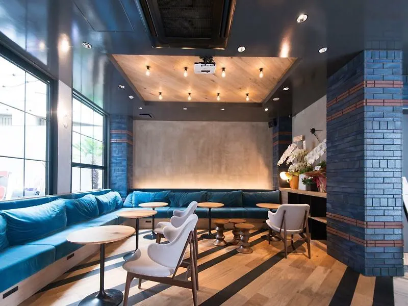 Hotel She, Osaka